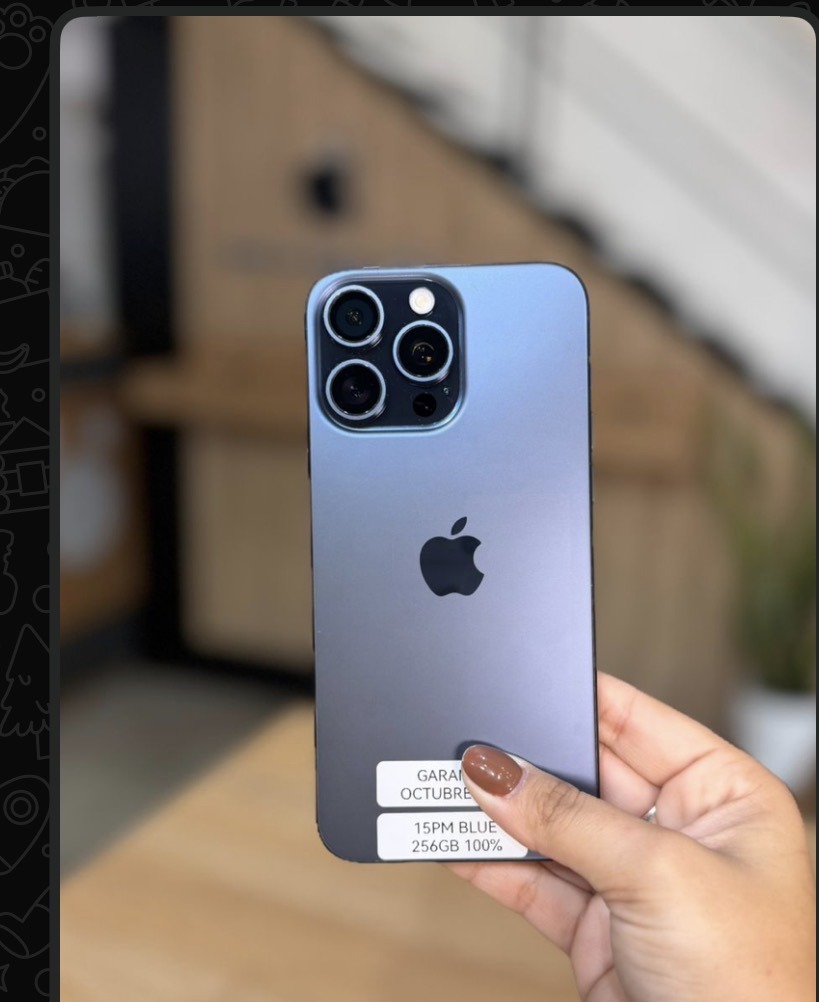 iPhone 15 Pro Max usado Blue Titanium
